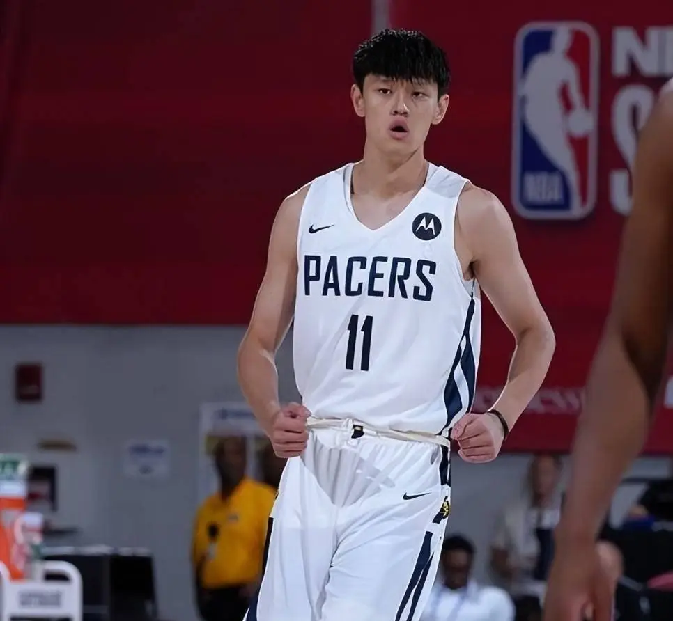 与杨瀚森上演中国德比？网记：篮网最后一个双向合同名额该给他