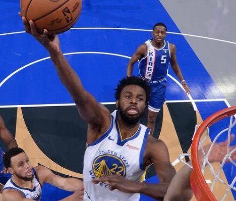 百家乐规则-从领先24分到被1分绝杀 科尔杂耍式换人玩崩勇士