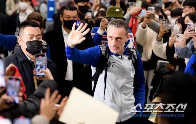 百家乐官网-韩媒曝国足有意邀本托挂帅 可信吗？3重障碍摆面前